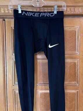 Nike Pro Men's Dri-FIT 3/4-Length Fitness Tights Large, Medium, Small
